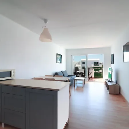 Recien Reformado En La Playa Costa Teguise